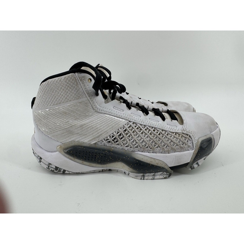 Boys Youth Nike AIR JORDAN XXXVIII (GS) Size 6Y Sneakers